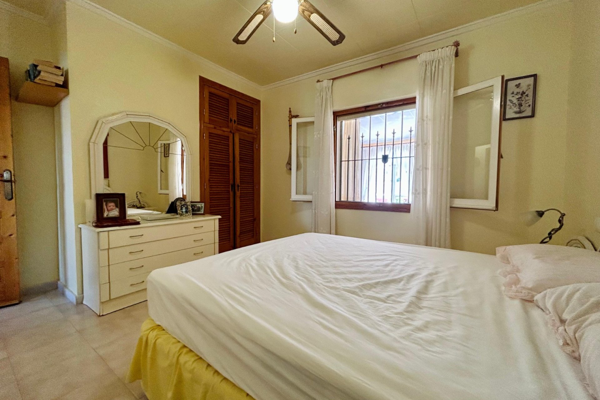 Resale - Villa - Torrevieja - El Chaparral