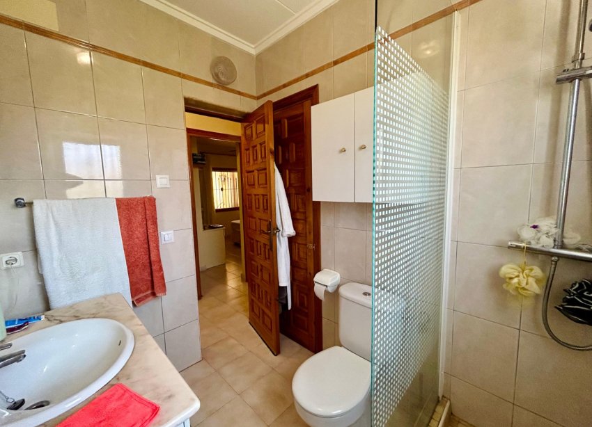 Resale - Villa - Torrevieja - El Chaparral