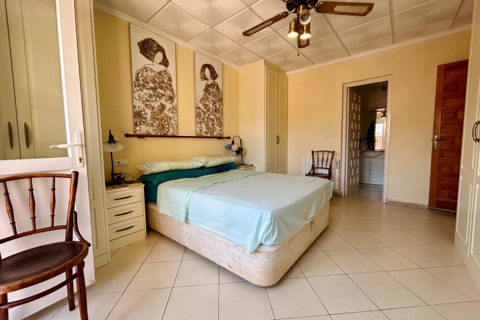 Resale - Villa - Torrevieja - El Chaparral