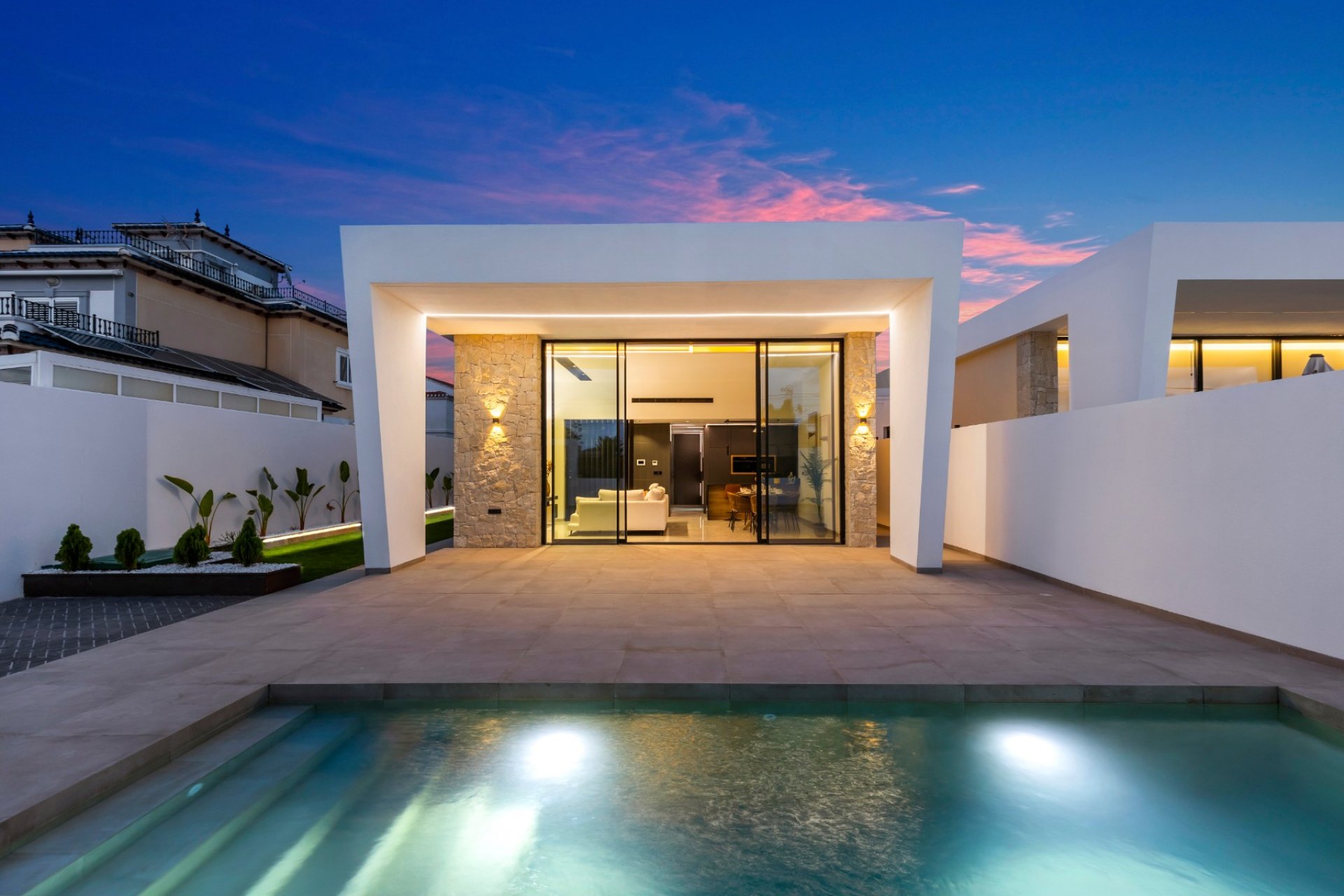 Resale - Villa - Torrevieja - El Chaparral