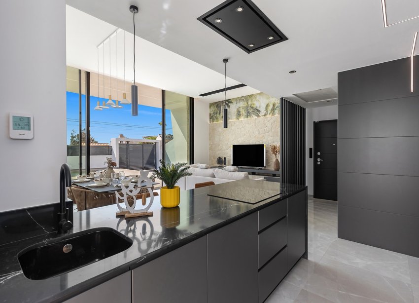 Resale - Villa - Torrevieja - El Chaparral