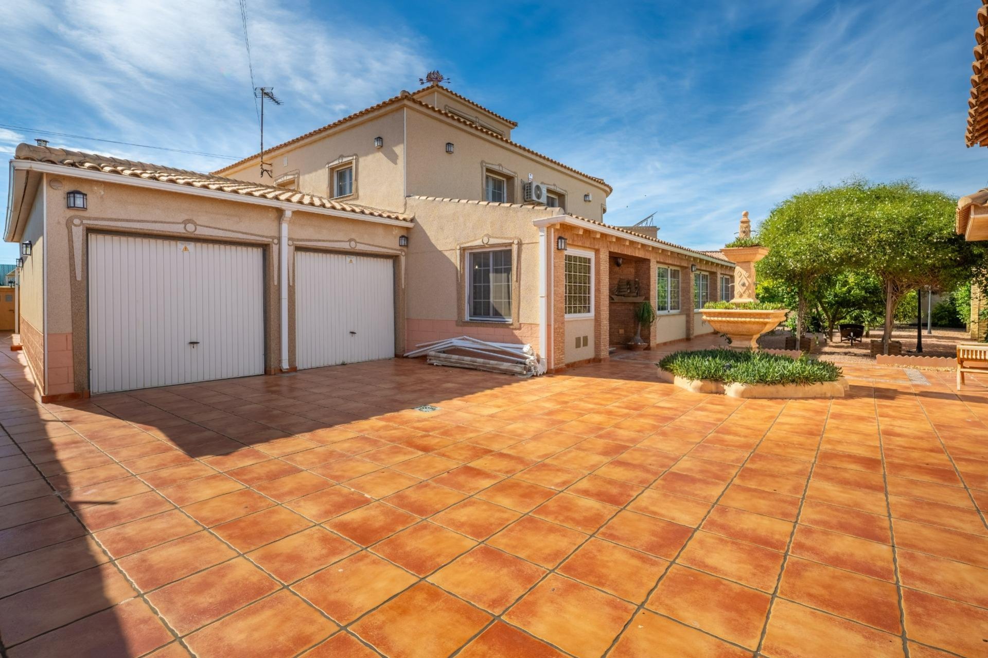 Resale - Villa - Torrevieja - El chaparral