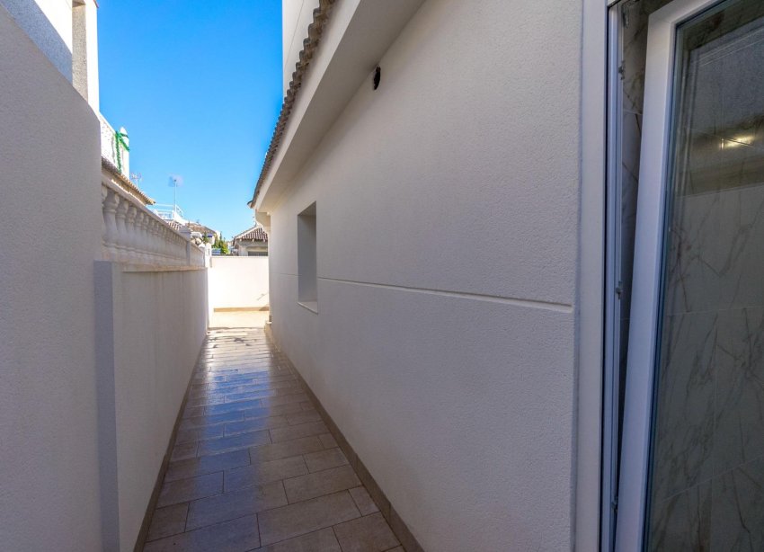 Resale - Villa - Torrevieja - El chaparral