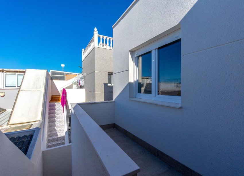 Resale - Villa - Torrevieja - El chaparral