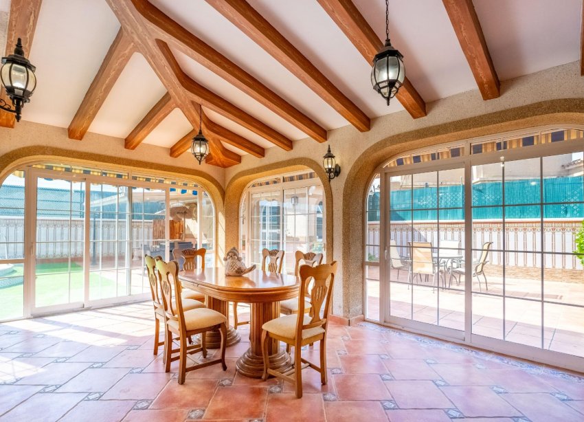 Resale - Villa - Torrevieja - El chaparral