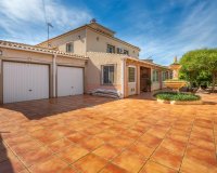 Resale - Villa - Torrevieja - El chaparral