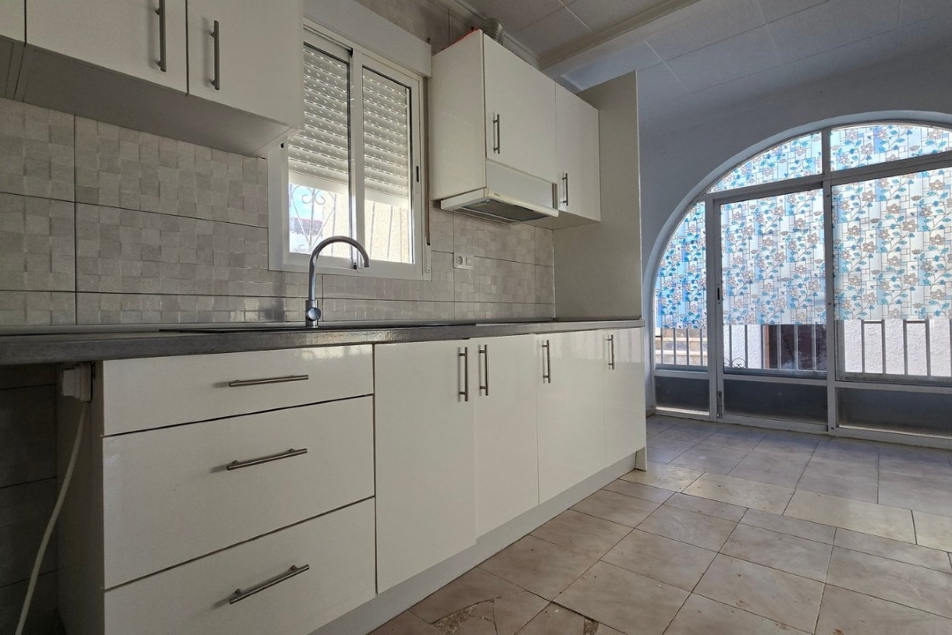 Resale - Villa - Torrevieja - El Chaparral