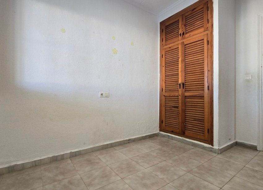 Resale - Villa - Torrevieja - El Chaparral