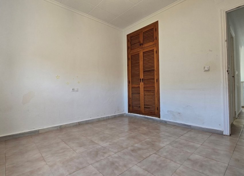 Resale - Villa - Torrevieja - El Chaparral