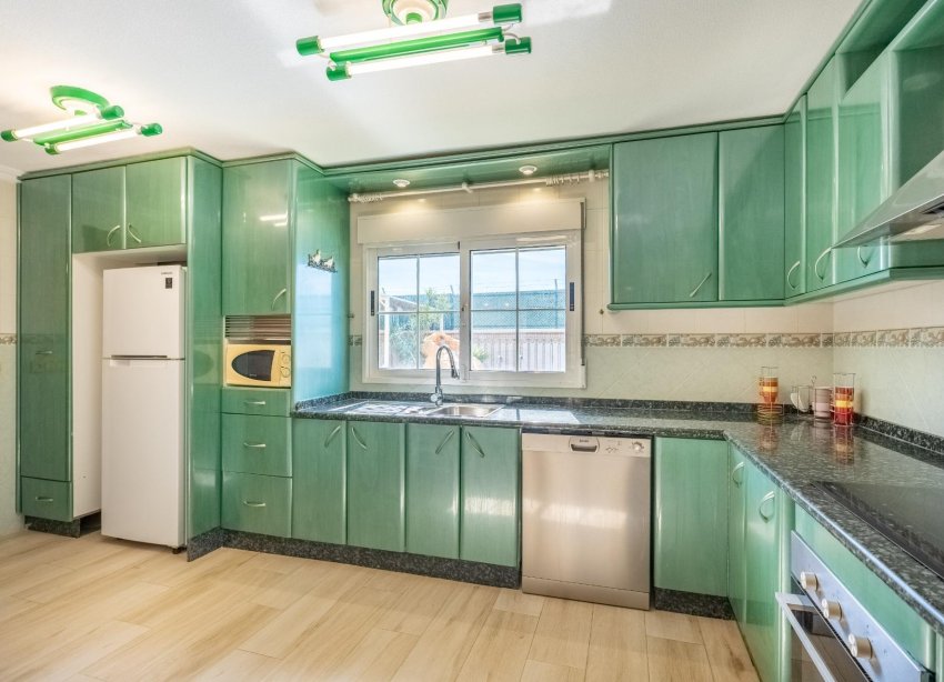 Resale - Villa - Torrevieja - El chaparral