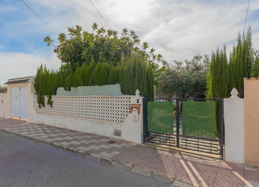 Resale - Villa - Torrevieja - El chaparral