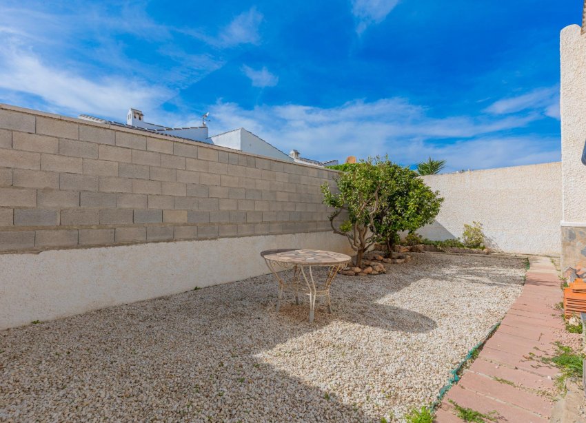 Resale - Villa - Torrevieja - El chaparral