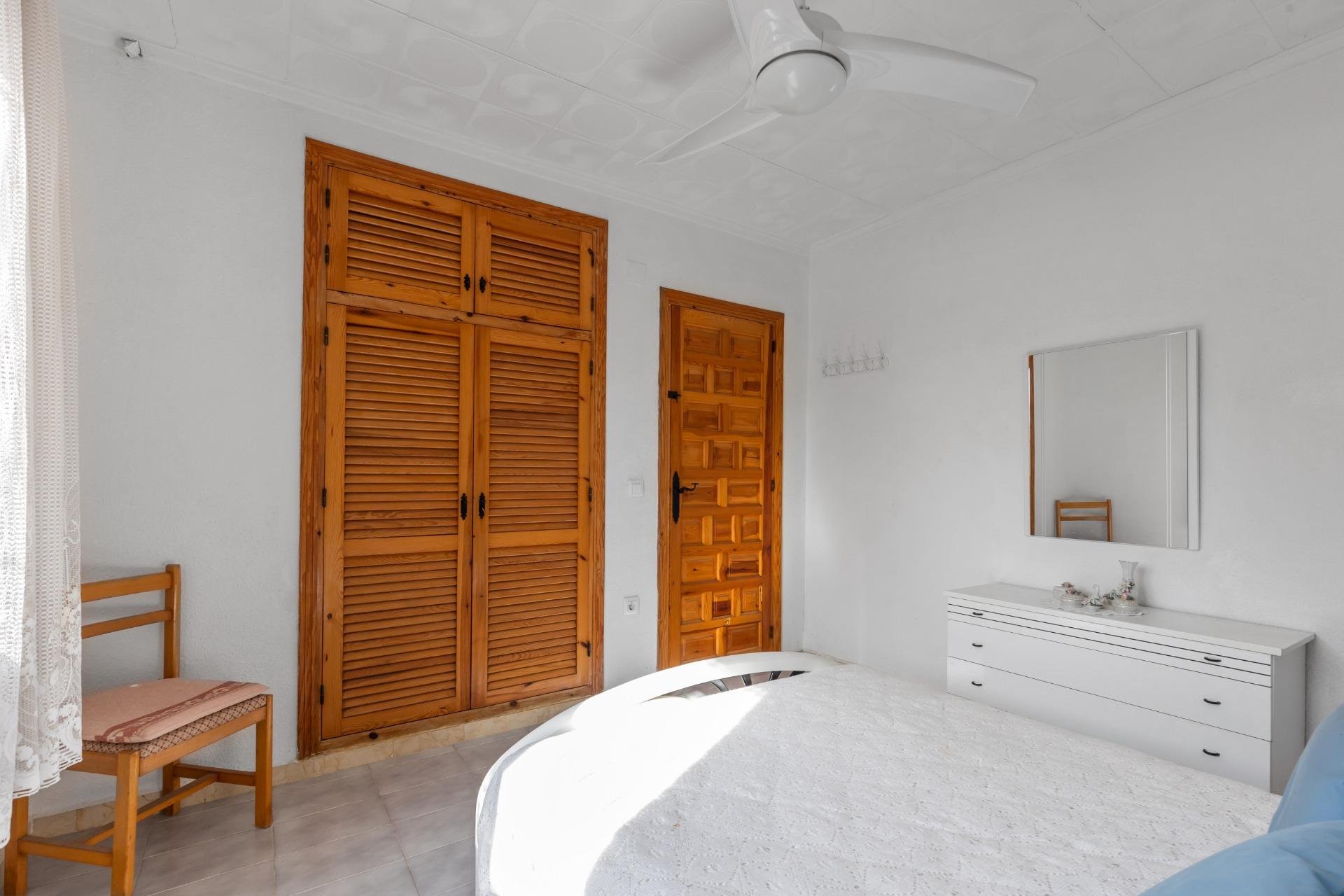 Resale - Villa - Torrevieja - El chaparral