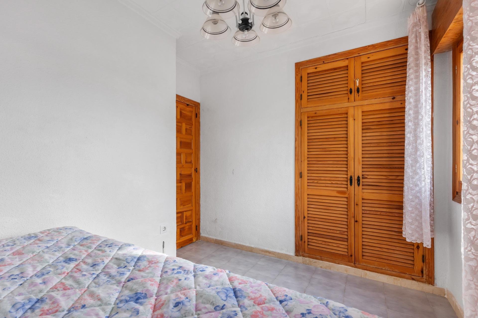 Resale - Villa - Torrevieja - El chaparral