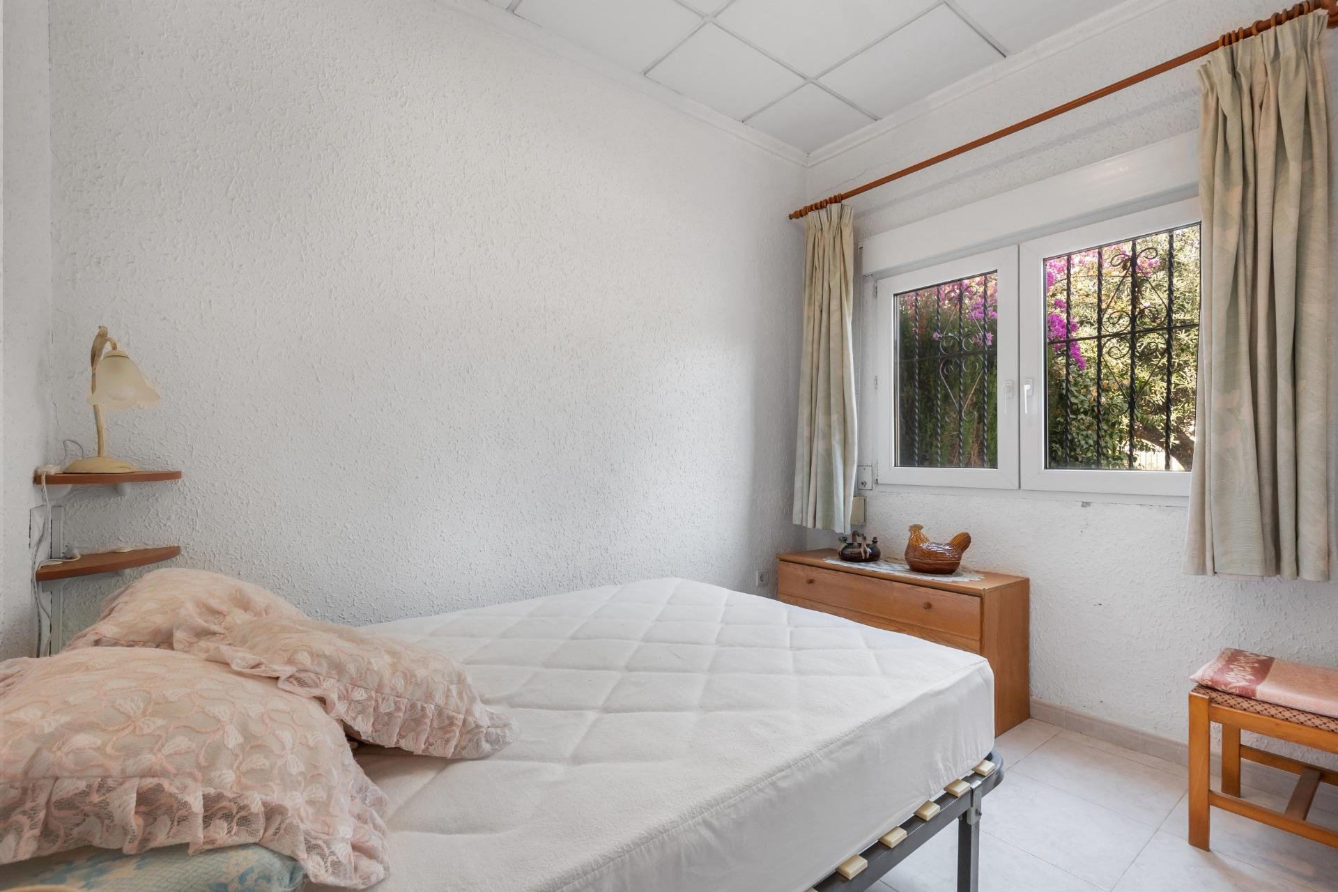 Resale - Villa - Torrevieja - El chaparral