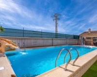 Resale - Villa - Torrevieja - El chaparral