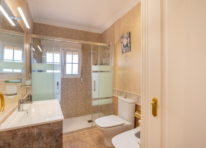 Resale - Villa - Torrevieja - El chaparral