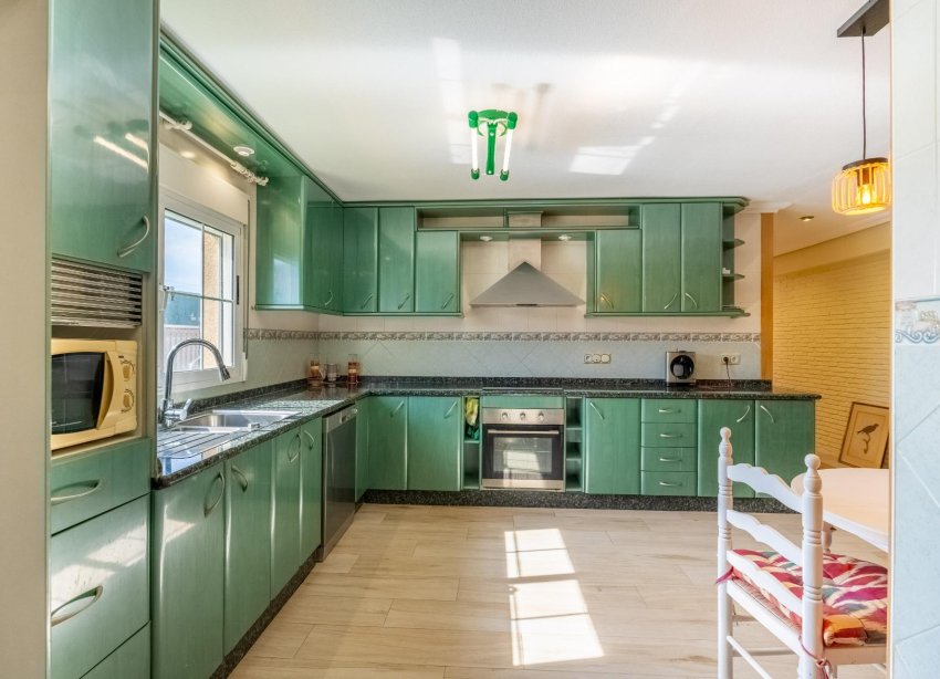 Resale - Villa - Torrevieja - El Chaparral