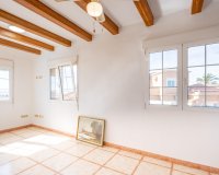 Resale - Villa - Torrevieja - El Chaparral