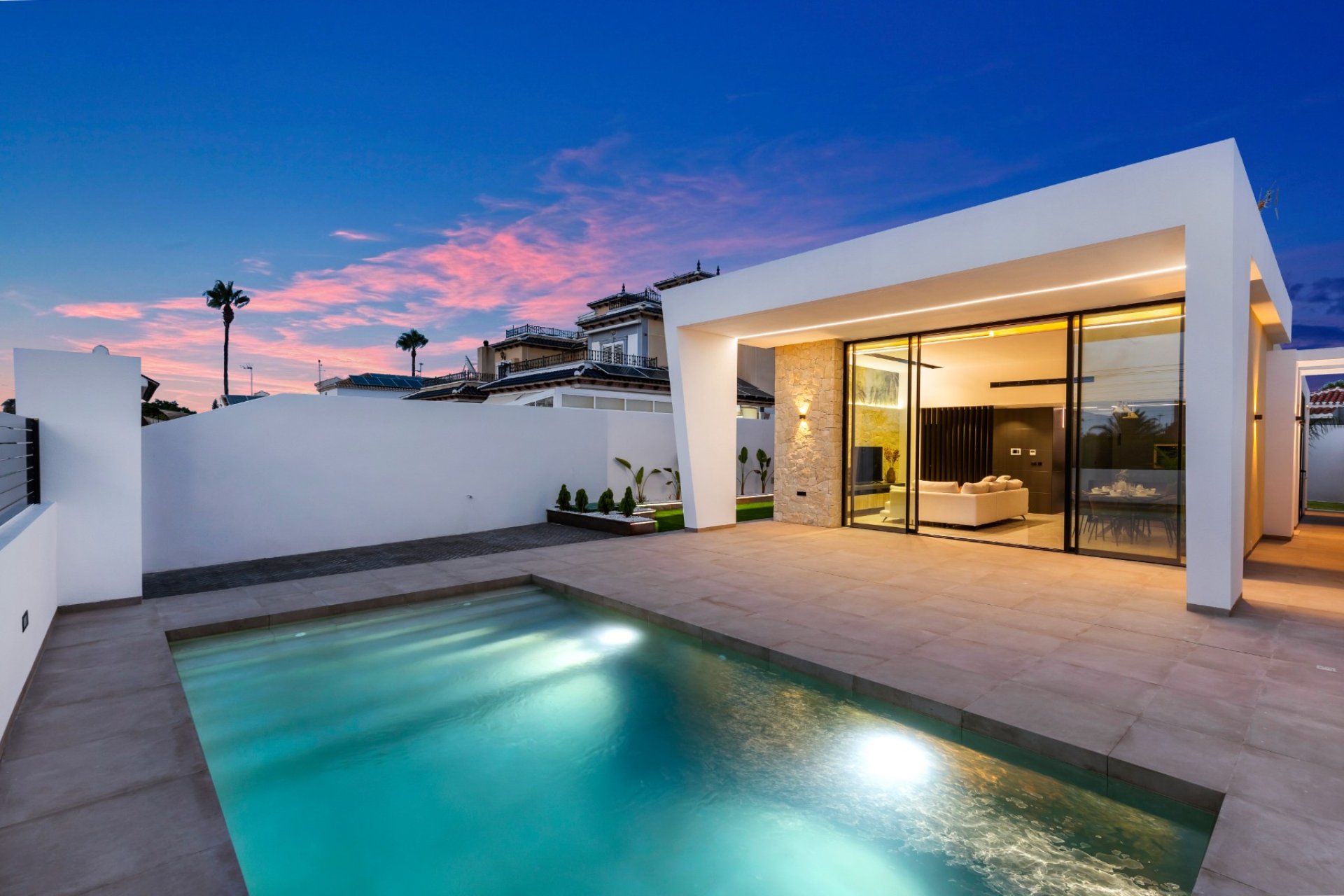 Resale - Villa - Torrevieja - El Chaparral