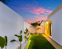 Resale - Villa - Torrevieja - El Chaparral