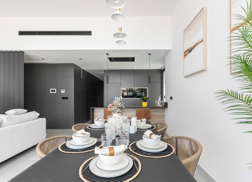 Resale - Villa - Torrevieja - El Chaparral