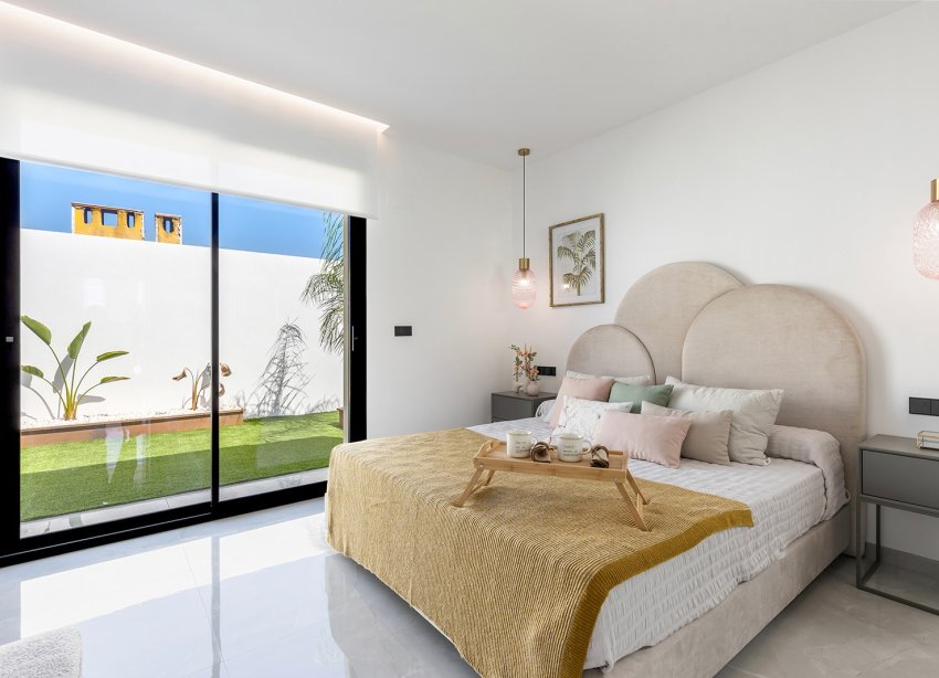Resale - Villa - Torrevieja - El Chaparral