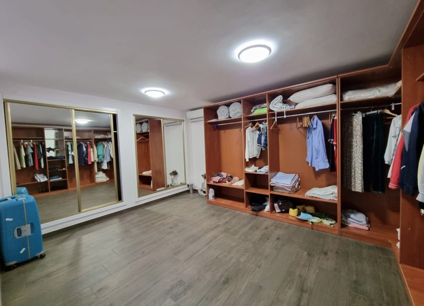 Resale - Villa - Torrevieja - La Mata