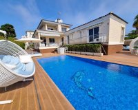 Resale - Villa - Torrevieja - La Mata