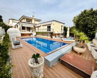 Resale - Villa - Torrevieja - La Mata
