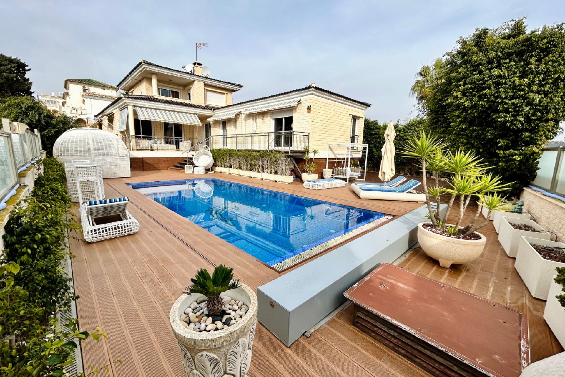Resale - Villa - Torrevieja - La Mata
