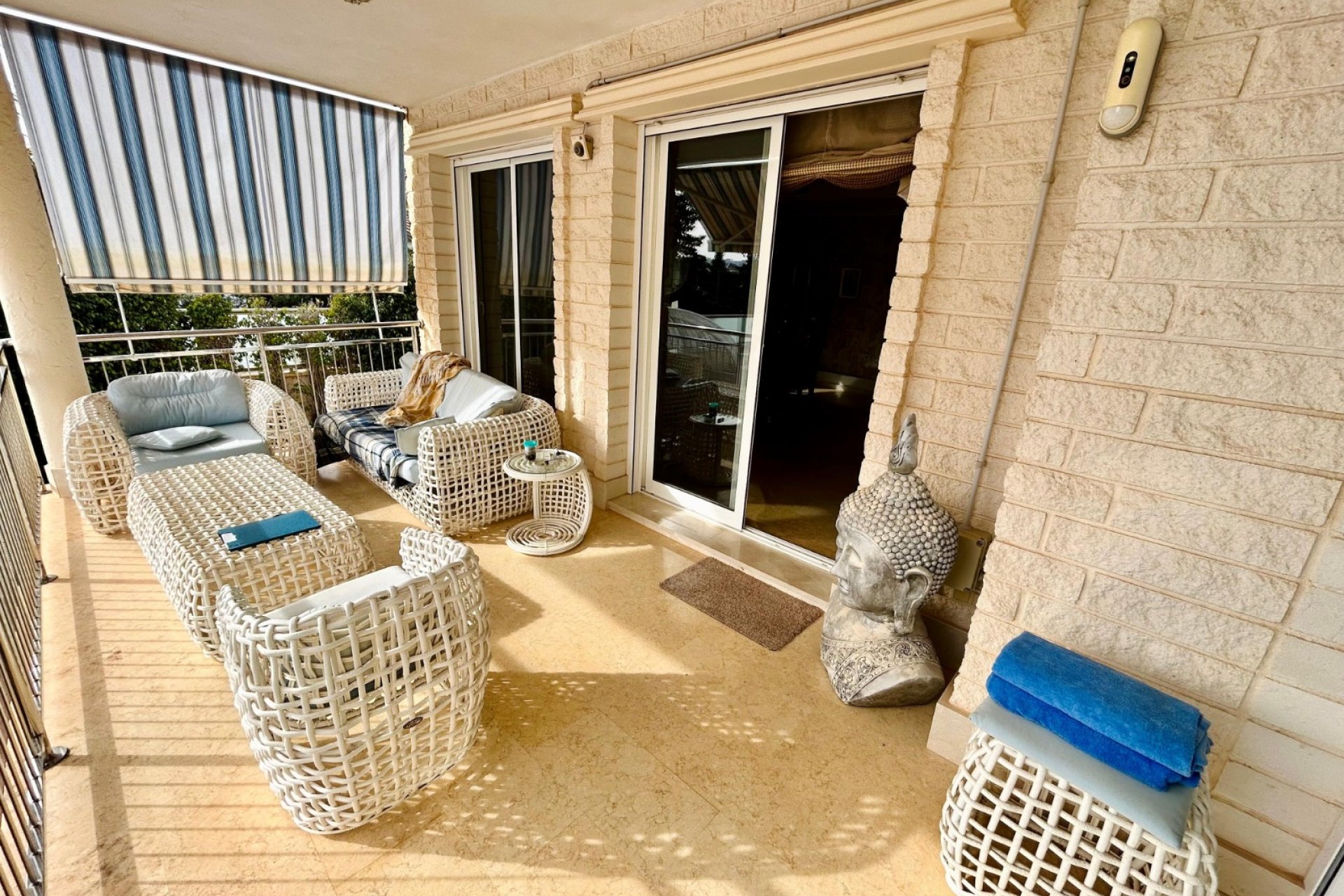 Resale - Villa - Torrevieja - La Mata