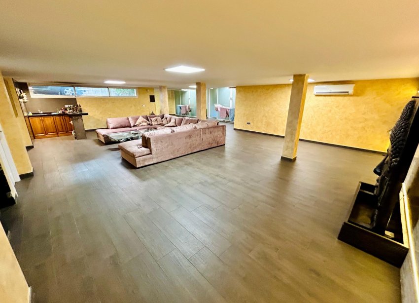 Resale - Villa - Torrevieja - La Mata