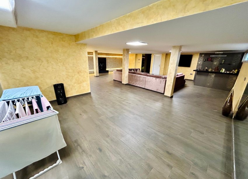 Resale - Villa - Torrevieja - La Mata