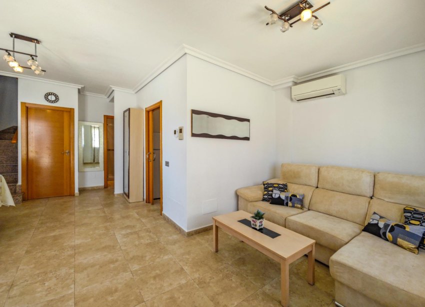 Resale - Villa - Torrevieja - La Mata