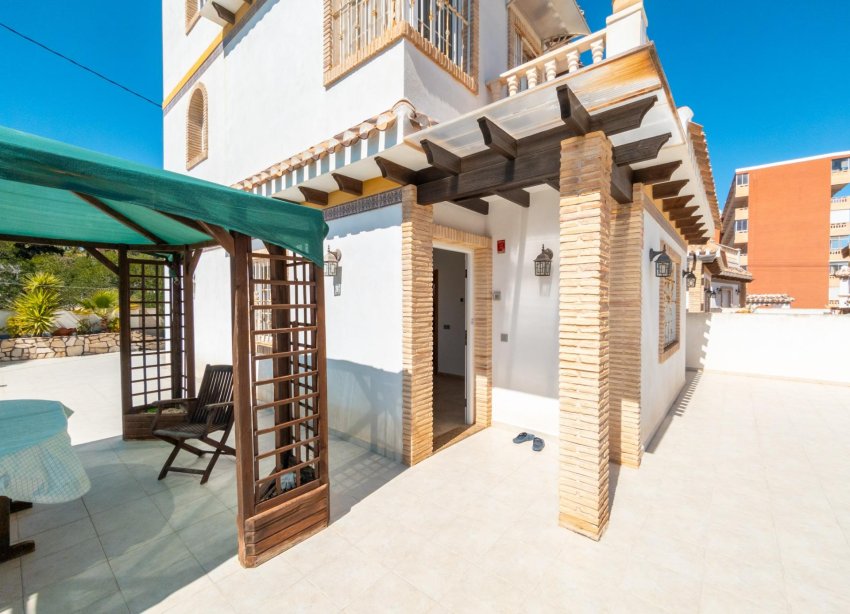 Resale - Villa - Torrevieja - La Mata
