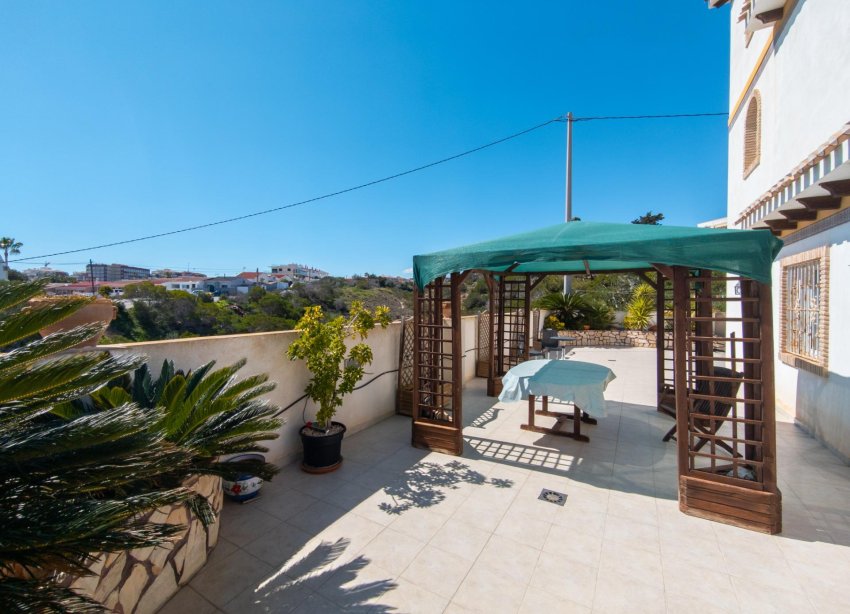 Resale - Villa - Torrevieja - La Mata