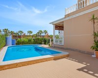 Resale - Villa - Torrevieja - La Mata