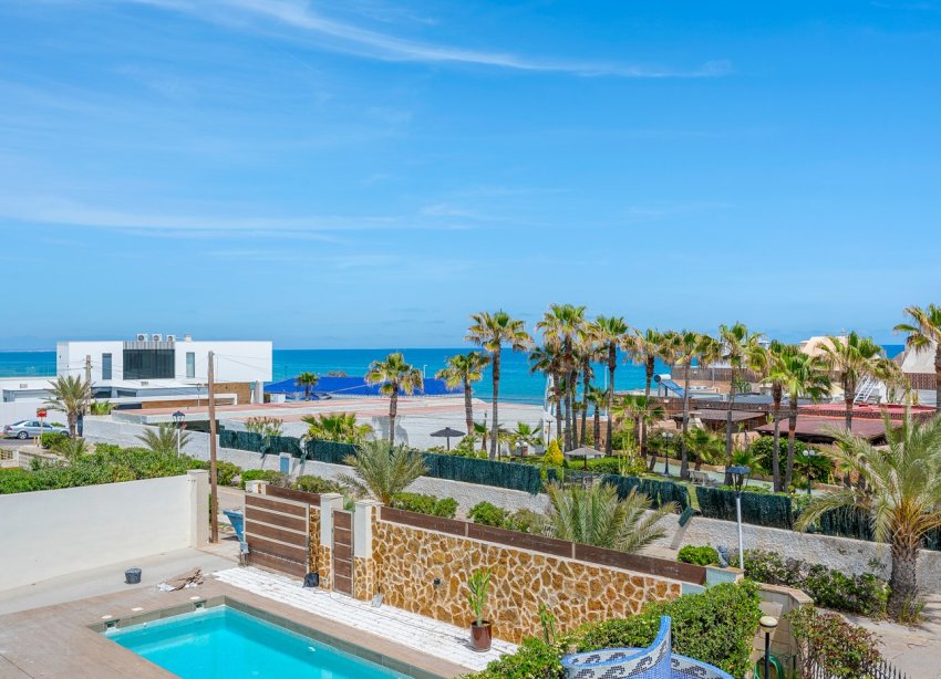 Resale - Villa - Torrevieja - La Mata