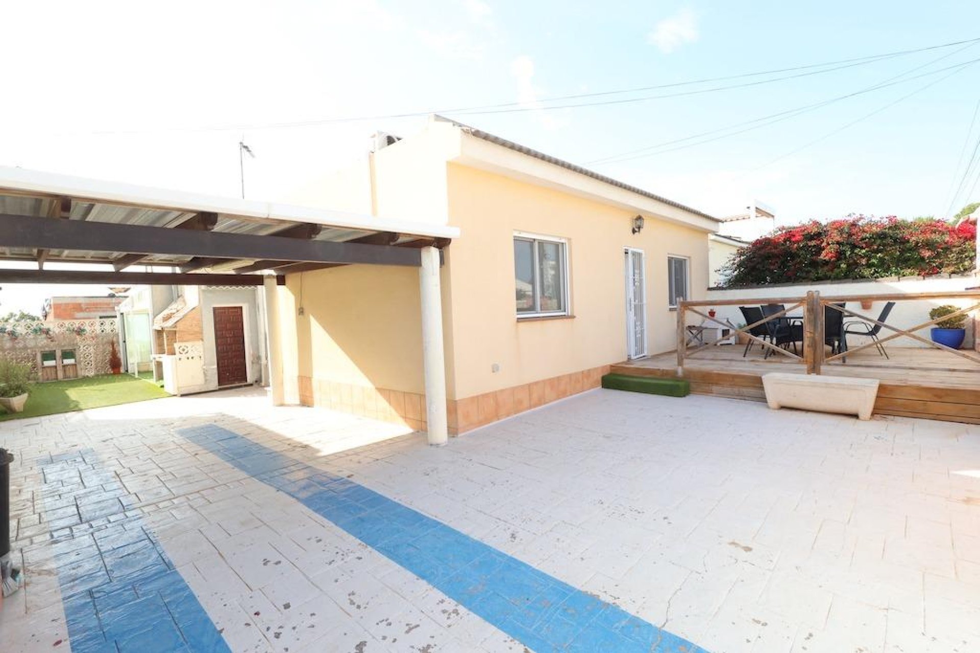 Resale - Villa - Torrevieja - La Siesta - El Salado - Torreta