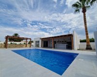 Resale - Villa - Torrevieja - La Siesta - El Salado - Torreta