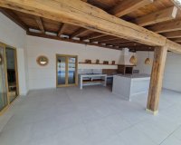 Resale - Villa - Torrevieja - La Siesta - El Salado - Torreta