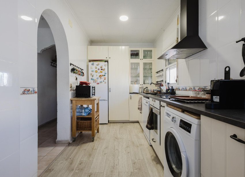 Resale - Villa - Torrevieja - La Siesta