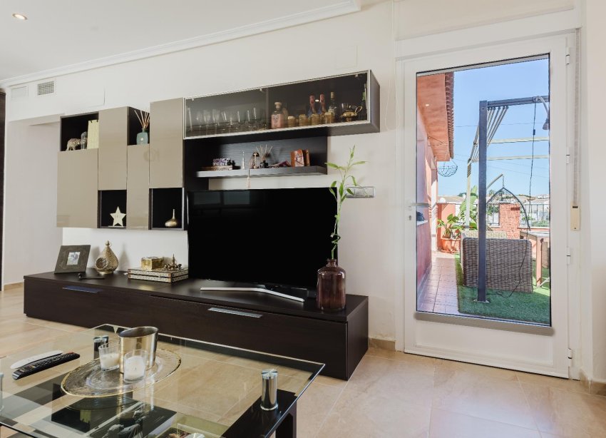 Resale - Villa - Torrevieja - La Siesta