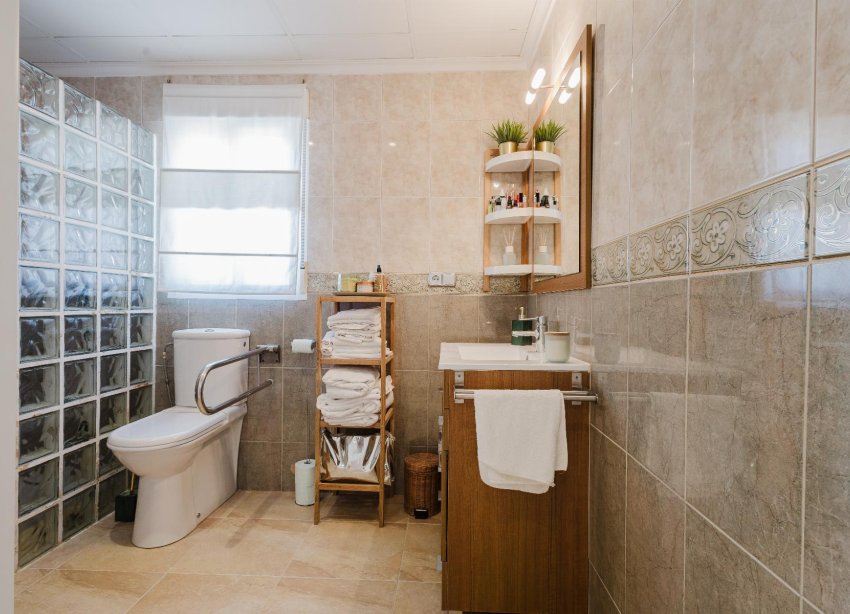 Resale - Villa - Torrevieja - La Siesta