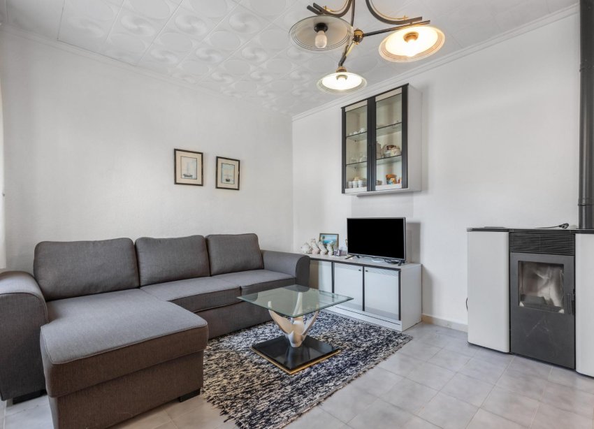 Resale - Villa - Torrevieja - La siesta