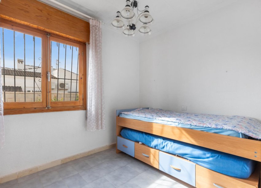 Resale - Villa - Torrevieja - La siesta