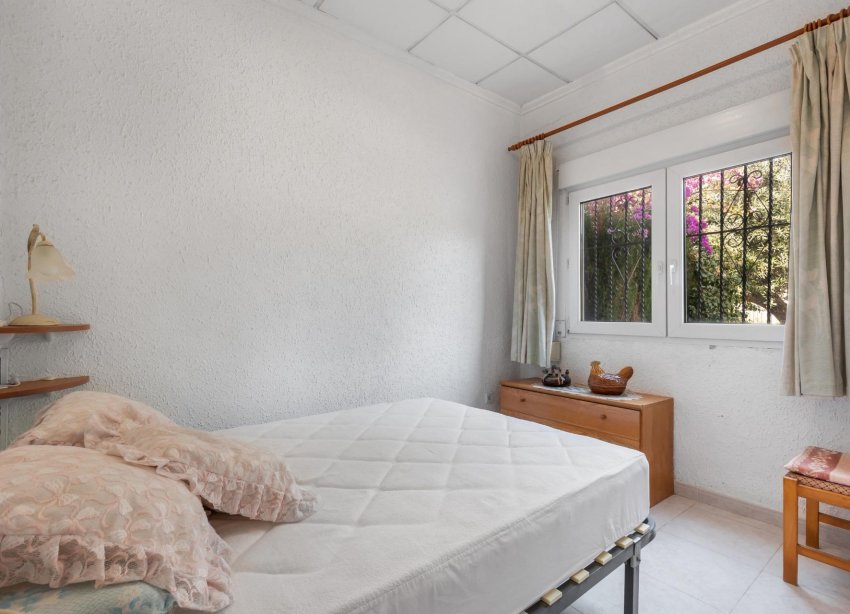 Resale - Villa - Torrevieja - La siesta