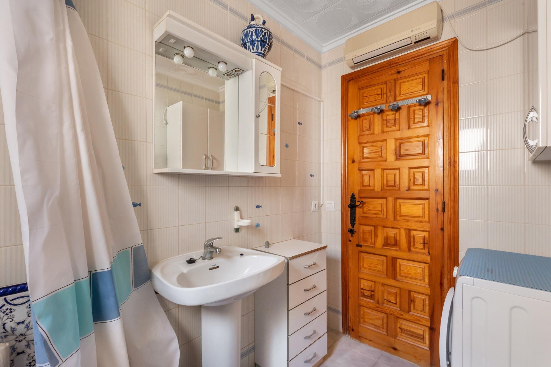 Resale - Villa - Torrevieja - La siesta