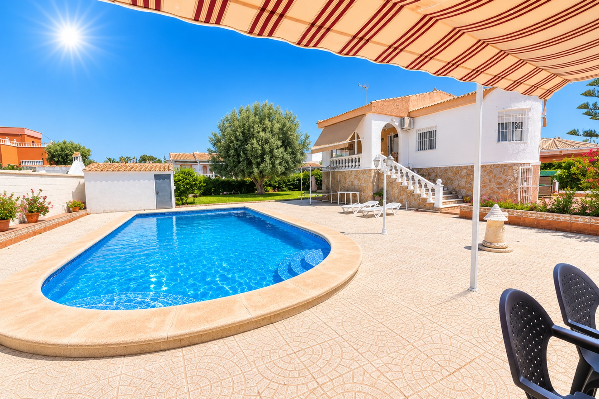 Resale - Villa - Torrevieja - La Siesta